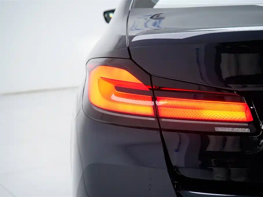 BMW BMW 5 Series 2021 Facelift 530Li M Sport Package 2021 - thumbnail 16