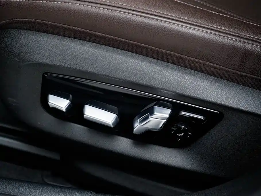 BMW BMW 5 Series 2021 Facelift 530Li M Sport Package 2021 - thumbnail 19