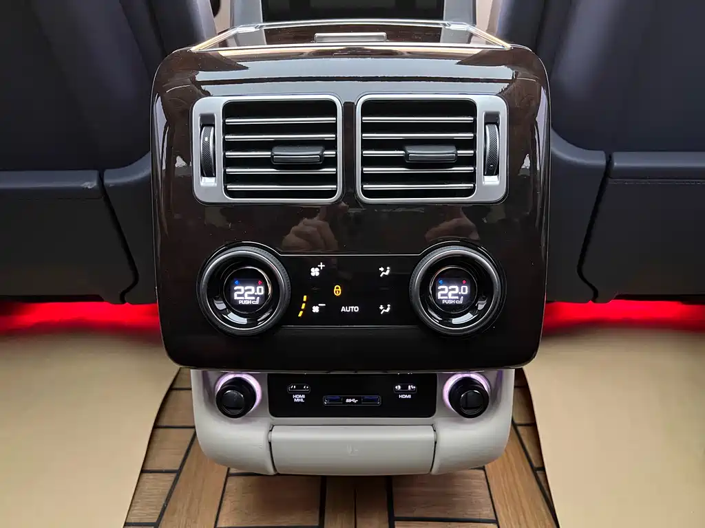 Land Rover Range Rover 2021 3.0 L6 Autobiography Long Wheelbase Classic Edition 2022 - thumbnail 5