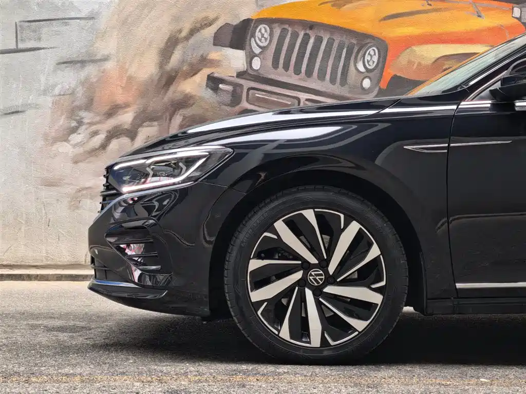 Volkswagen Volkswagen Passat 2023 Model Year Facelift 380TSI Luxury Edition 2023 - thumbnail 6