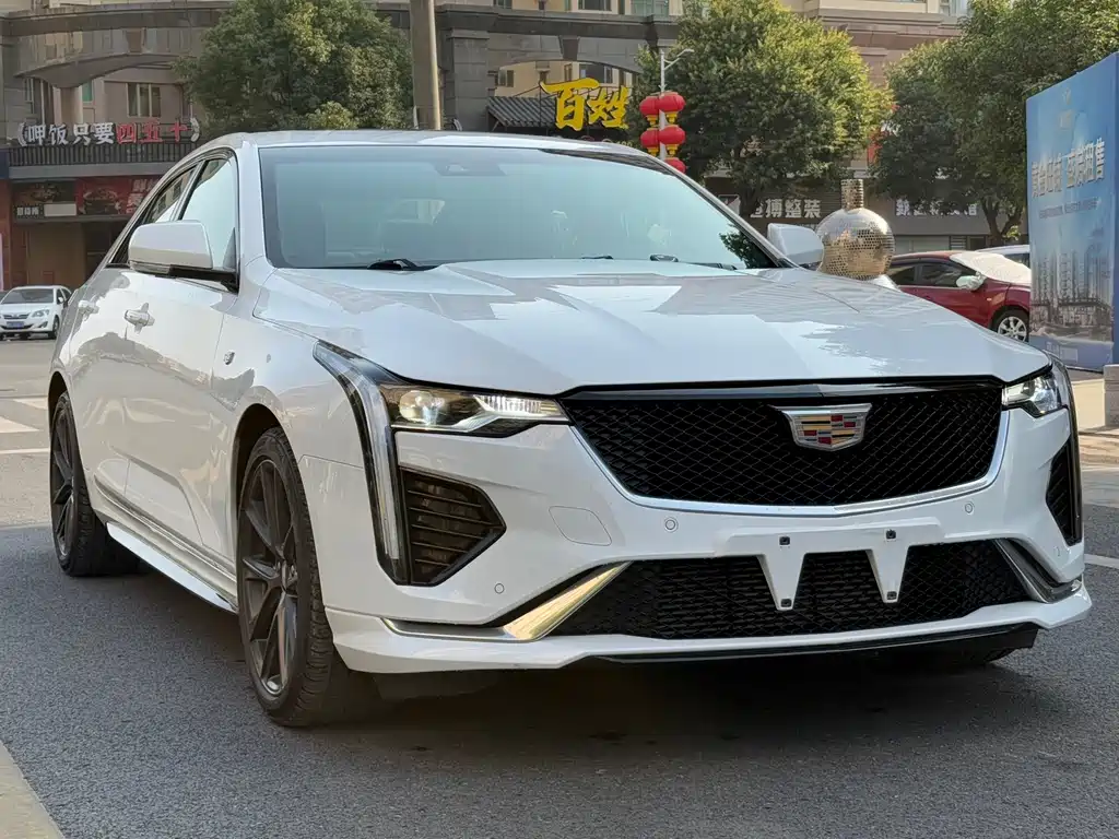 Cadillac Cadillac CT4 2022 28T Luxury 2022 - thumbnail 3