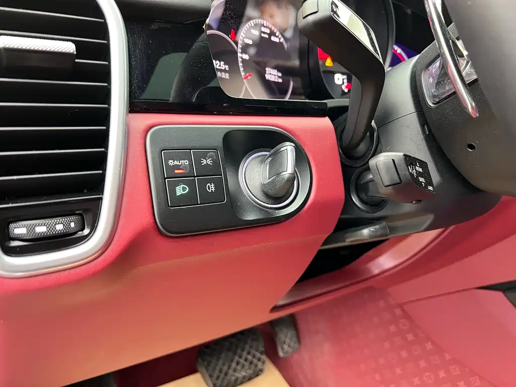 Porsche Porsche Cayenne 2023 3.0T Platinum Edition 2024 - thumbnail 7