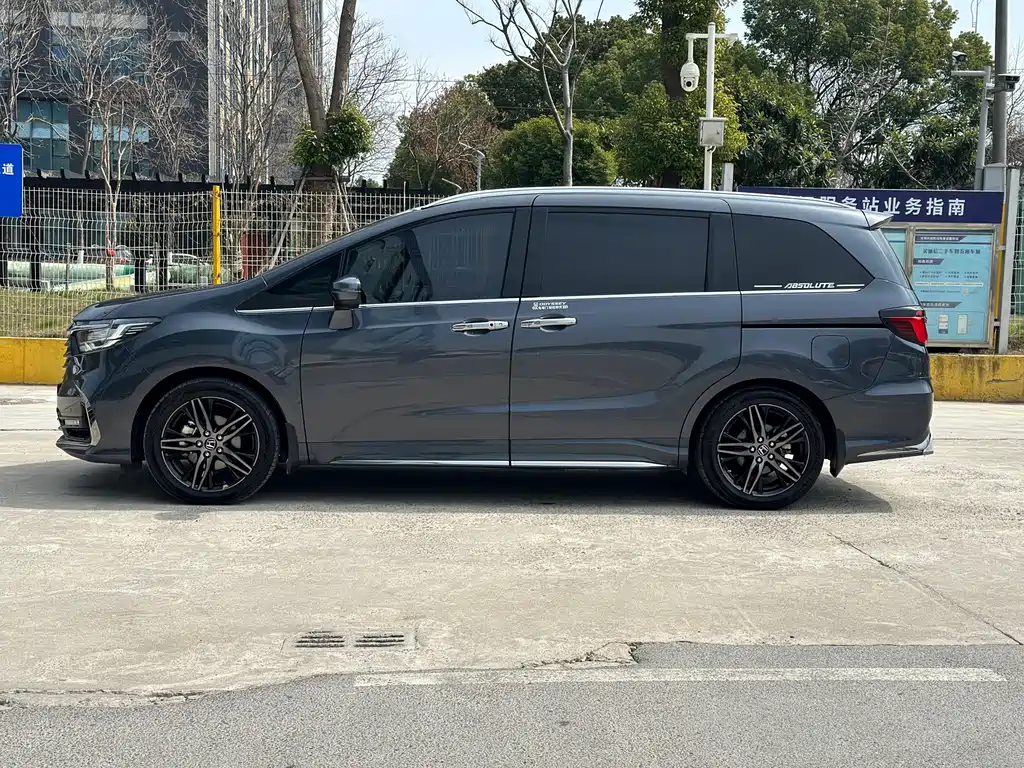 Honda Honda Odyssey 2022 2.0L e:HEV Sharp·Luxury Edition 2022 - thumbnail 5