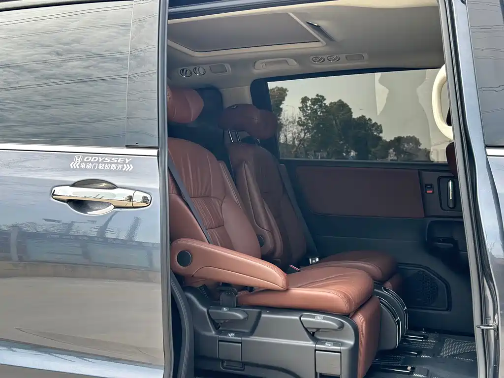 Honda Honda Odyssey 2022 2.0L e:HEV Sharp·Luxury Edition 2022 - thumbnail 13