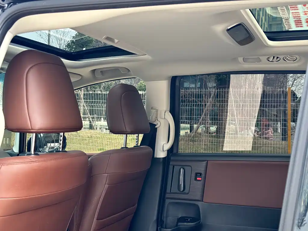 Honda Honda Odyssey 2022 2.0L e:HEV Sharp·Luxury Edition 2022 - thumbnail 17