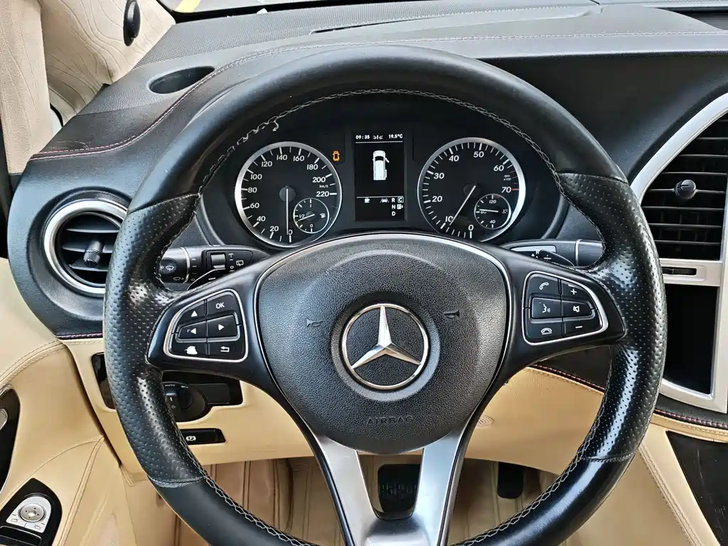 Mercedes-Benz Mercedes-Benz Metris 2016 2.0T US Specification 2017 - thumbnail 9