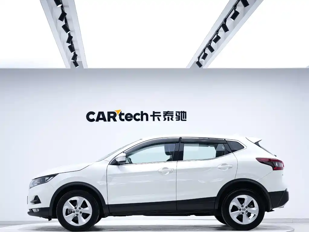 Nissan Nissan Qashqai 2022 2.0L CVT XV Premium Edition 2022 - thumbnail 2