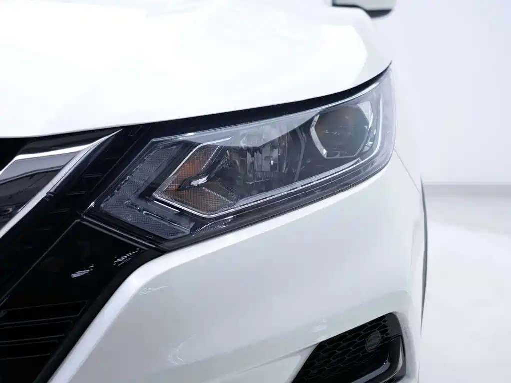 Nissan Nissan Qashqai 2022 2.0L CVT XV Premium Edition 2022 - thumbnail 12