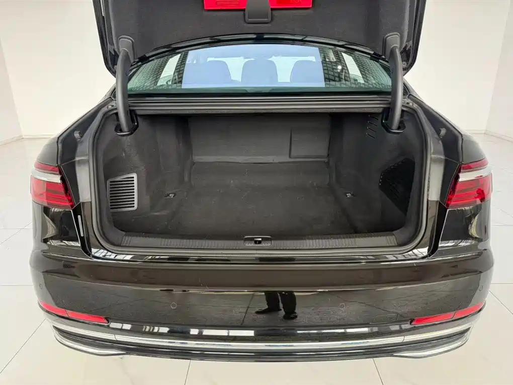 Audi Audi A8 2023 A8L 50 TFSI quattro Premium Selection 2022 - thumbnail 6