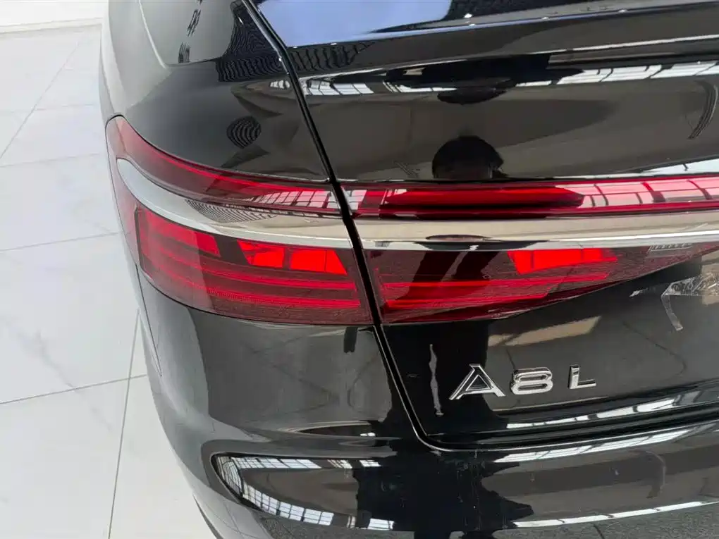 Audi Audi A8 2023 A8L 50 TFSI quattro Premium Selection 2022 - thumbnail 13