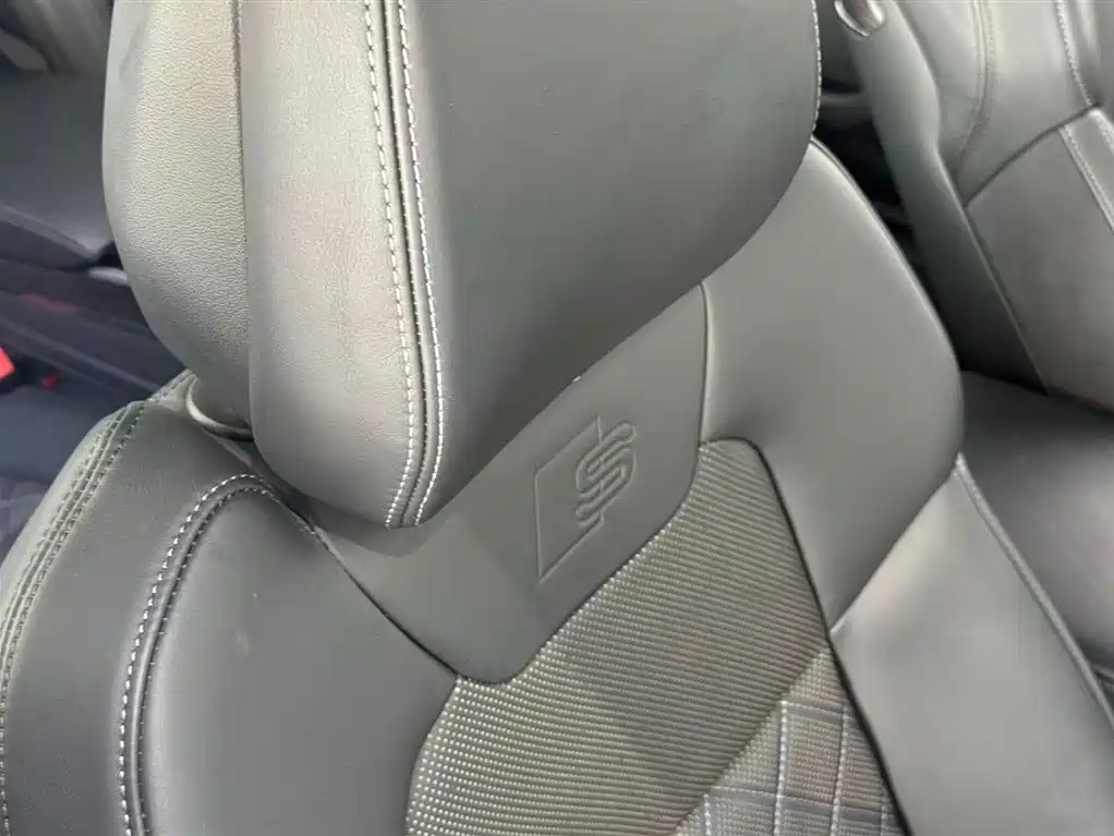 Audi Audi A8 2023 A8L 50 TFSI quattro Premium Selection 2022 - thumbnail 18