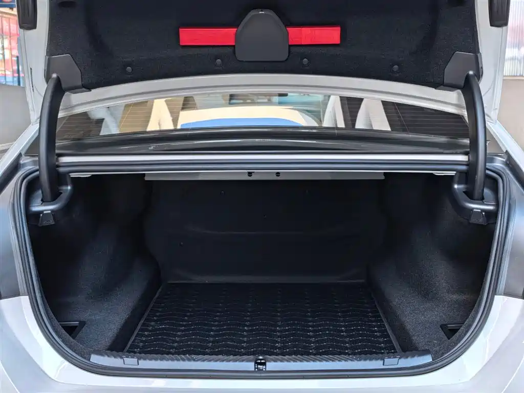 BMW BMW 5 Series 2025 530Li xDrive M Sport Package 2025 - thumbnail 11