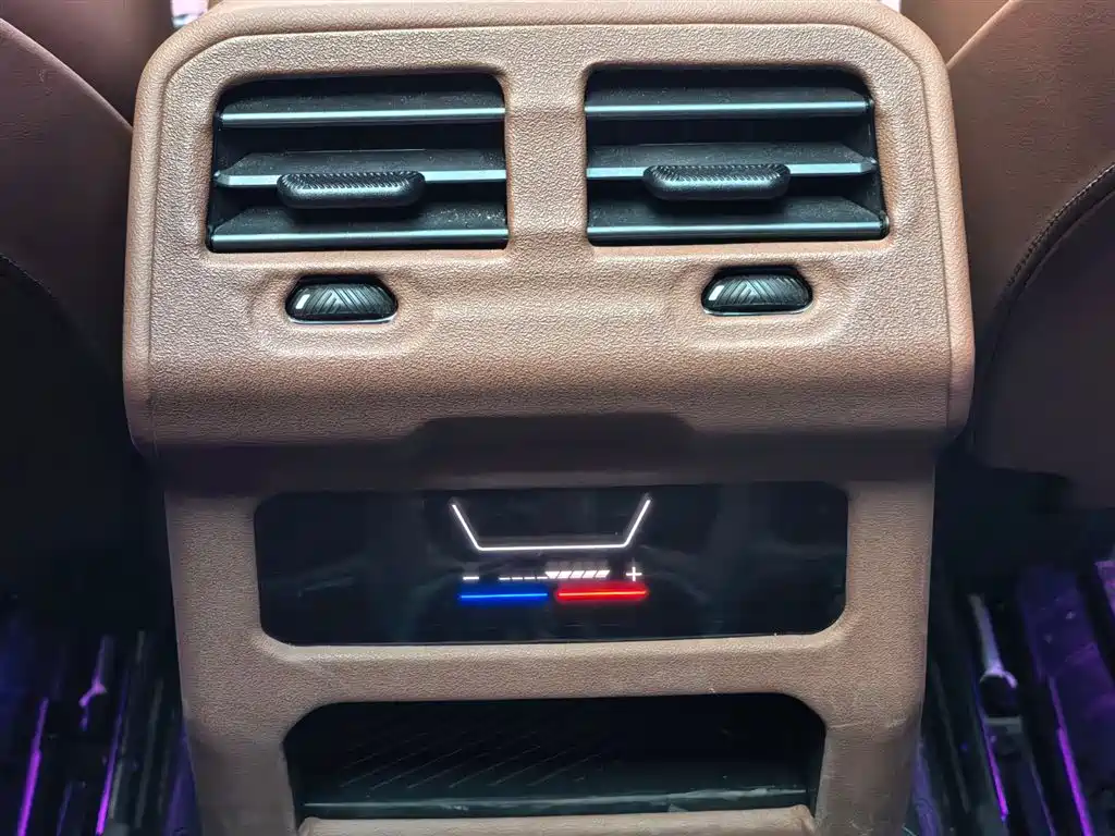 BMW BMW 5 Series 2025 530Li xDrive M Sport Package 2025 - thumbnail 15