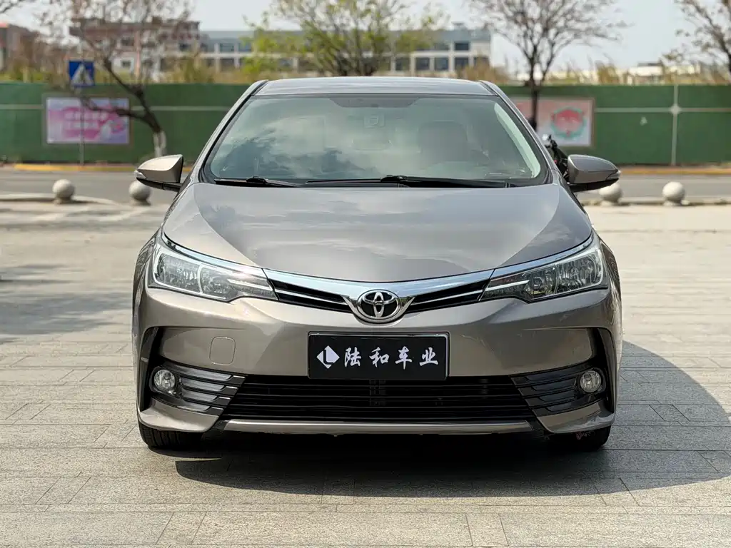 Toyota Toyota Corolla 2017 Facelift 1.2T S-CVT GL 2017 - thumbnail 2