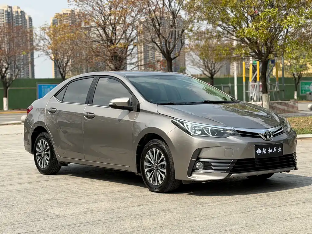 Toyota Toyota Corolla 2017 Facelift 1.2T S-CVT GL 2017 - thumbnail 3