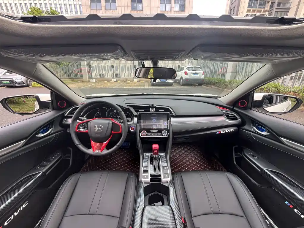 Honda Honda Civic 2016 220TURBO CVT Luxury Edition 2017 - thumbnail 13