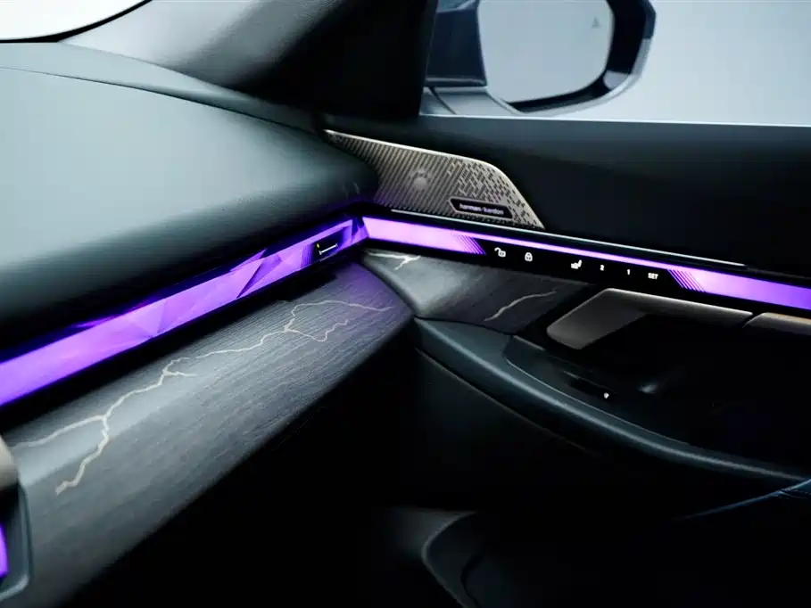 BMW BMW i5 2024 eDrive 35L Premium M Sport Package 2024 - thumbnail 9