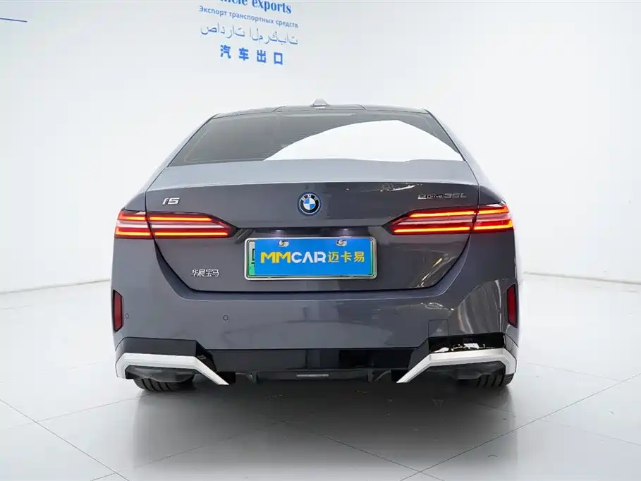 BMW BMW i5 2024 eDrive 35L Premium M Sport Package 2024 - thumbnail 15