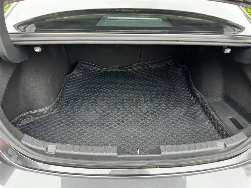 Mazda Mazda 3 Axela 2022 2.0L Automatic Black Edition 2023 - thumbnail 29
