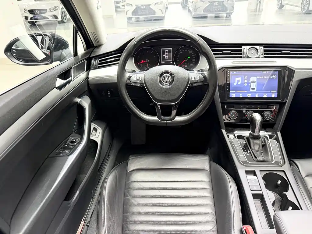 Volkswagen Magotan 2019 330TSI DSG Leading Model VI 2019 - thumbnail 12
