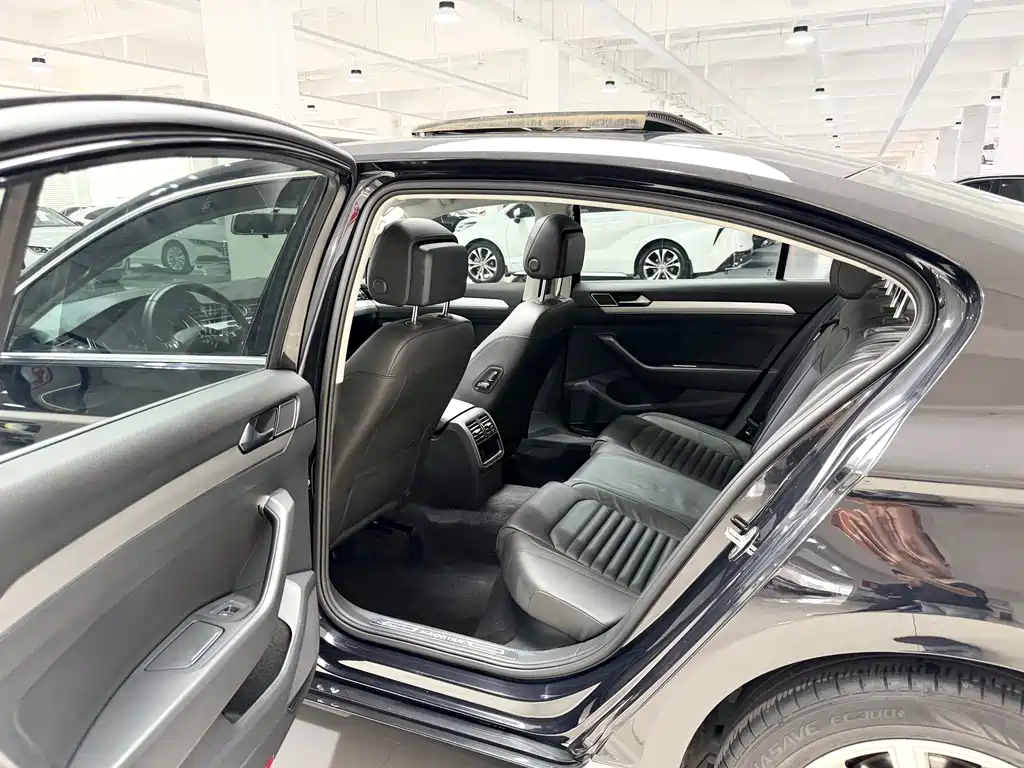 Volkswagen Magotan 2019 330TSI DSG Leading Model VI 2019 - thumbnail 15