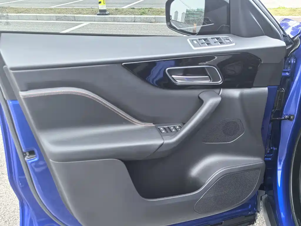 Jaguar Jaguar F-PACE 2018 2.0T AWD Urban Premium Edition 2018 - thumbnail 5