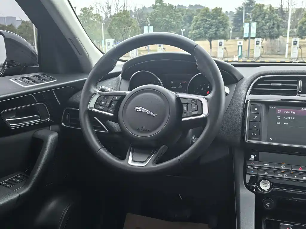 Jaguar Jaguar F-PACE 2018 2.0T AWD Urban Premium Edition 2018 - thumbnail 15