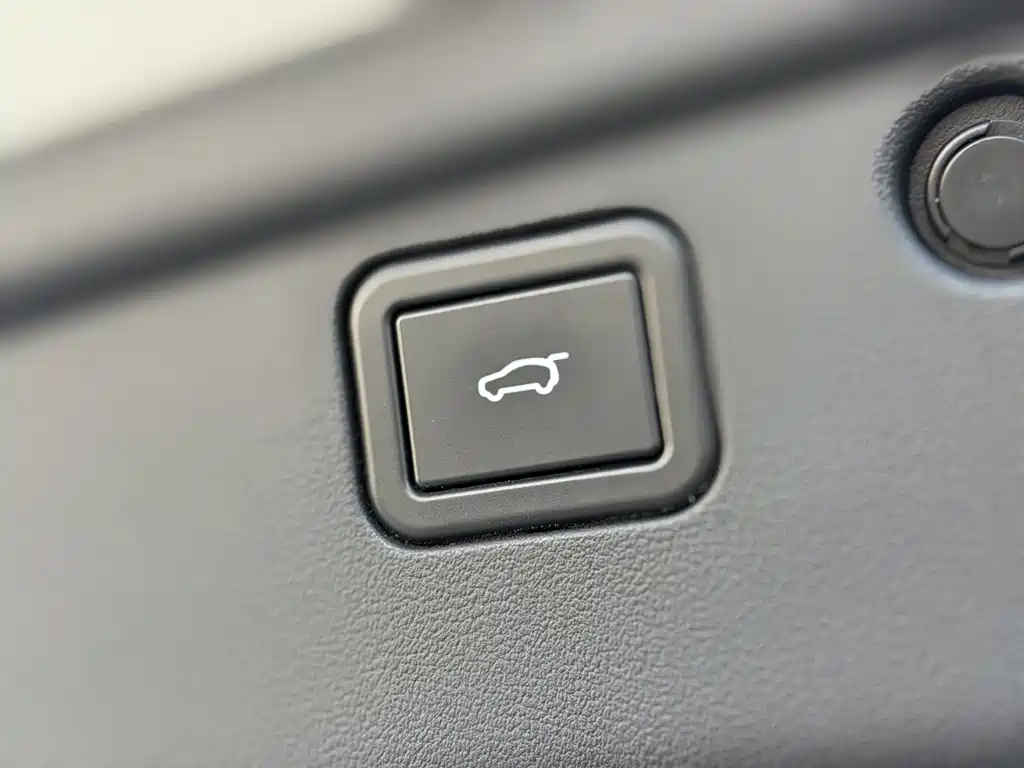 Haval Haval H6 MAX 2023 1.5L Hi4 105 AWD Intelligent Flagship Edition 2024 - thumbnail 15