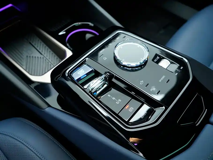 BMW BMW i5 2024 eDrive 35L Premium M Sport Package 2024 - thumbnail 24