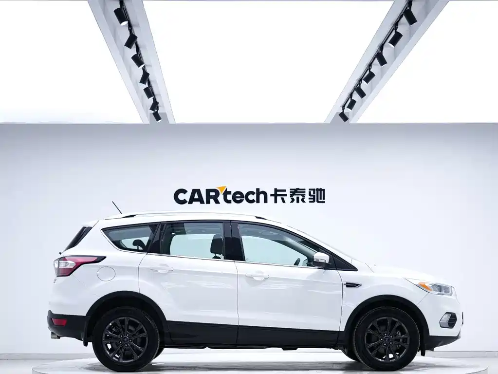 Ford Ford Escape 2019 EcoBoost 180 2WD Platinum Edition VI 2021 - thumbnail 5
