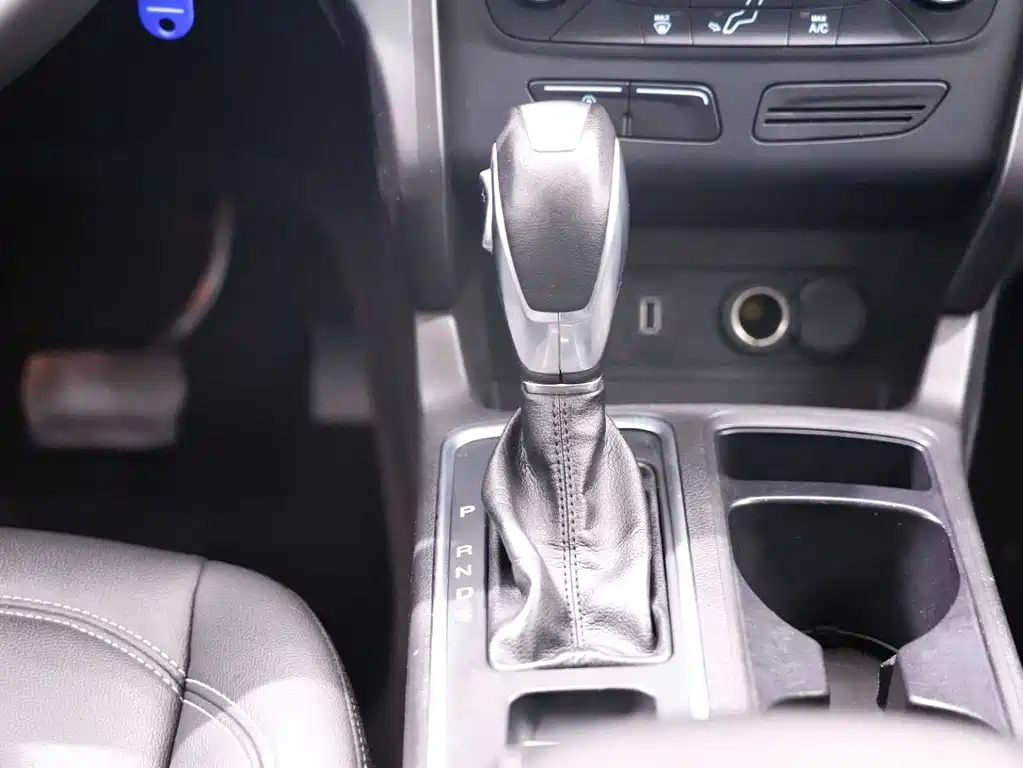 Ford Ford Escape 2019 EcoBoost 180 2WD Platinum Edition VI 2021 - thumbnail 18