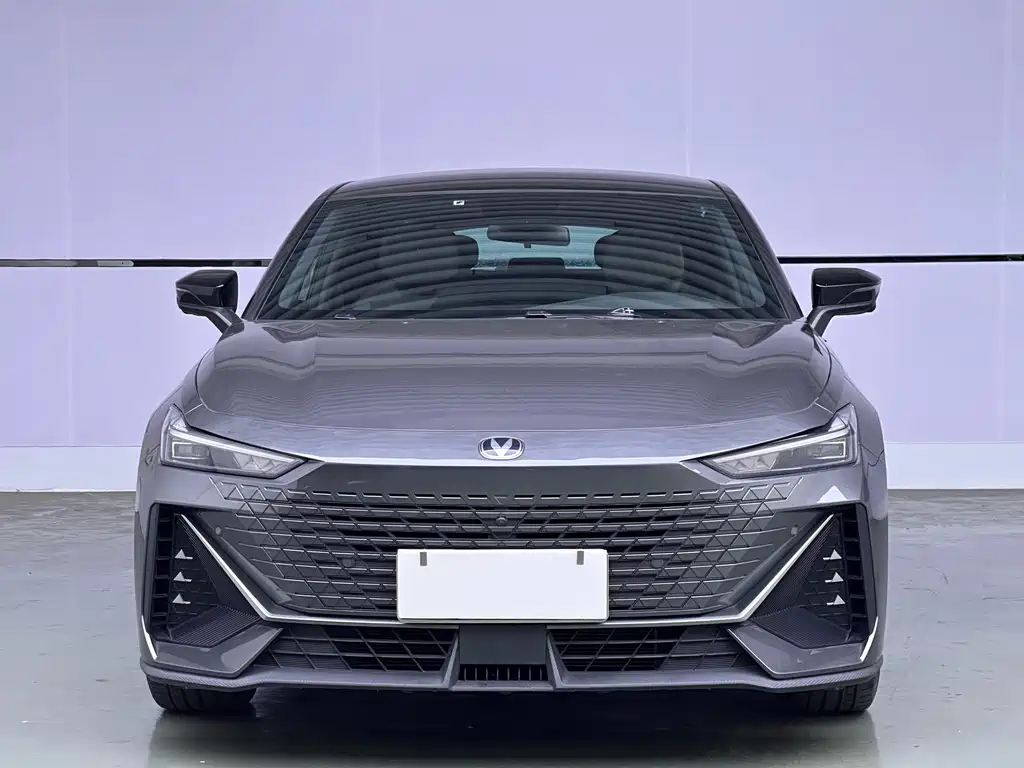 Changan Changan UNI-V 2022 1.5T Premium Edition 2022 - thumbnail 2