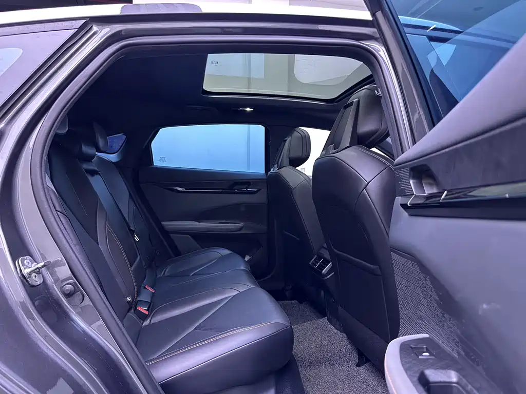 Changan Changan UNI-V 2022 1.5T Premium Edition 2022 - thumbnail 8