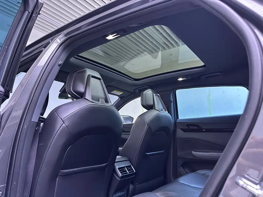 Changan Changan UNI-V 2022 1.5T Premium Edition 2022 - thumbnail 10