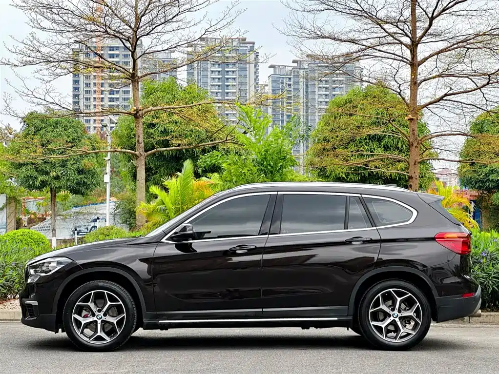 BMW BMW X1 2019 sDrive18Li Premium Model 2019 - thumbnail 5
