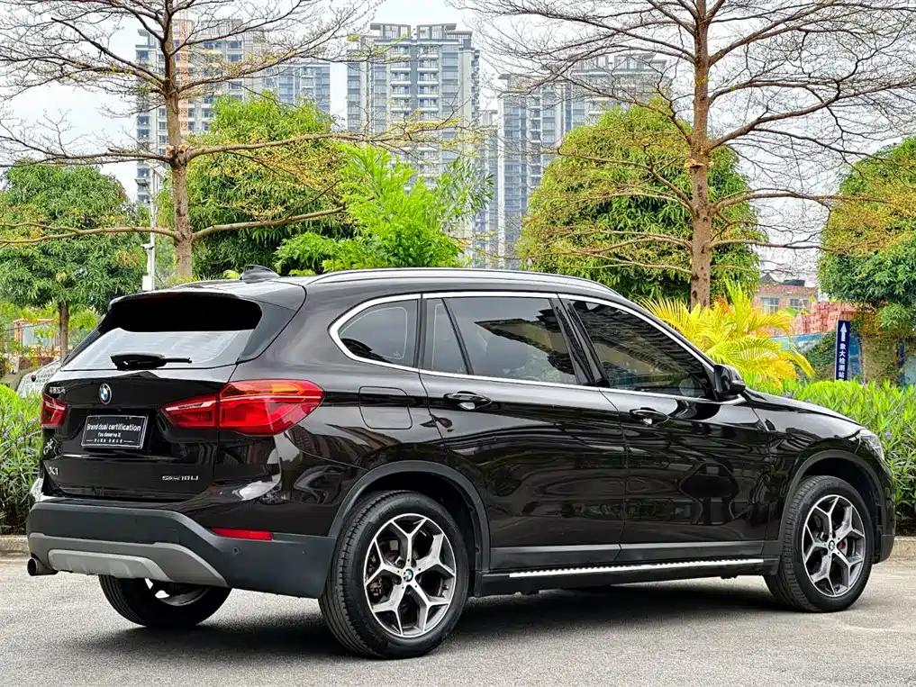 BMW BMW X1 2019 sDrive18Li Premium Model 2019 - thumbnail 8
