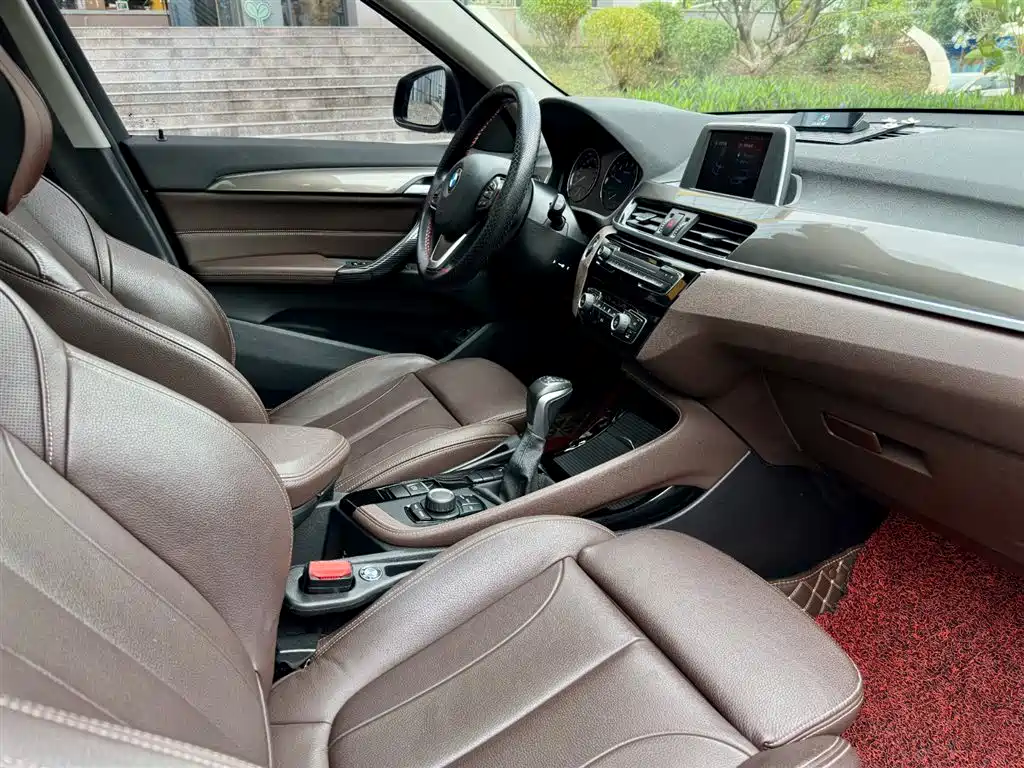 BMW BMW X1 2019 sDrive18Li Premium Model 2019 - thumbnail 12