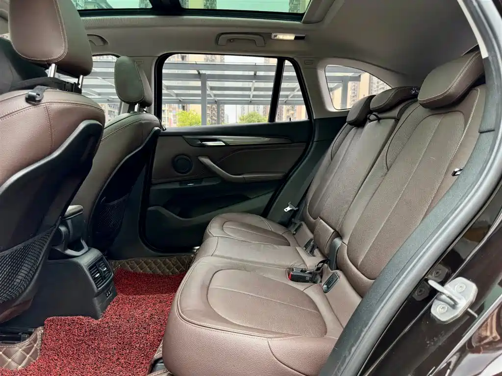 BMW BMW X1 2019 sDrive18Li Premium Model 2019 - thumbnail 13