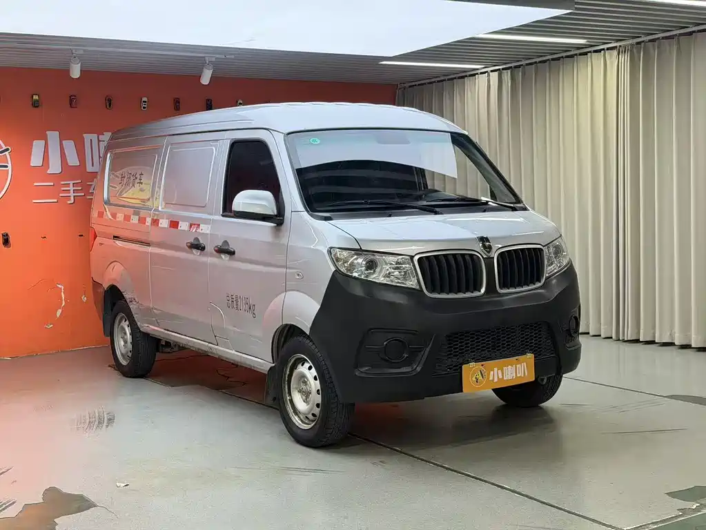 Jinbei Higer X30 2021 1.5L Comfort Air Conditioning Van SWC15M 2023 - thumbnail 3