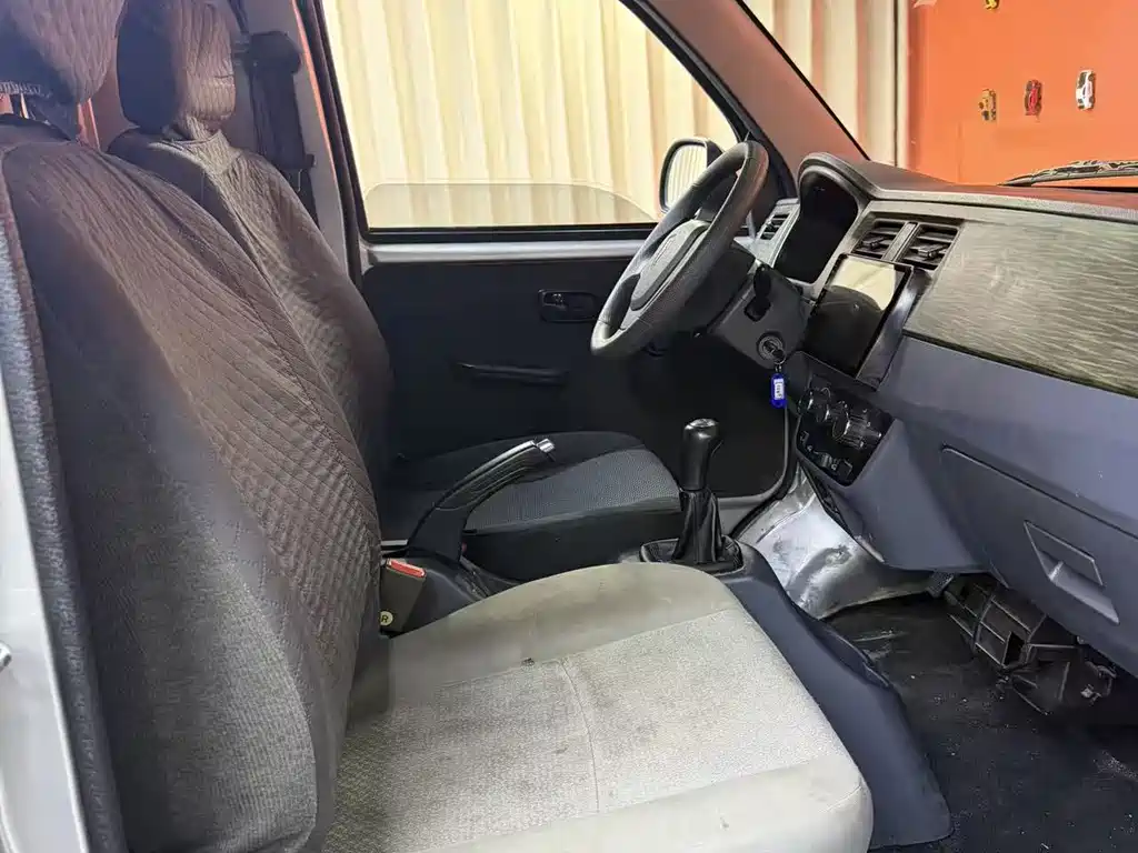 Jinbei Higer X30 2021 1.5L Comfort Air Conditioning Van SWC15M 2023 - thumbnail 7