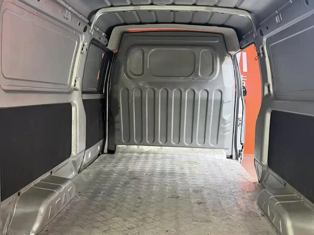 Jinbei Higer X30 2021 1.5L Comfort Air Conditioning Van SWC15M 2023 - thumbnail 13