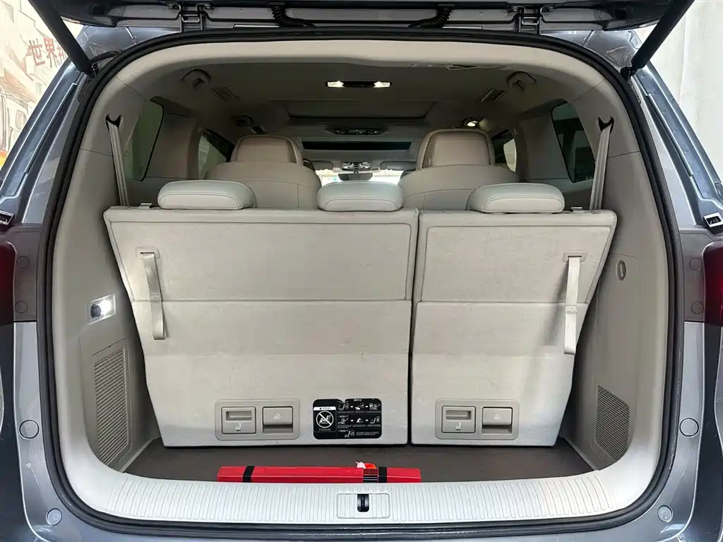 Roewe Roewe iMAX8 2023 400TGI Luxury Edition 2024 - thumbnail 8
