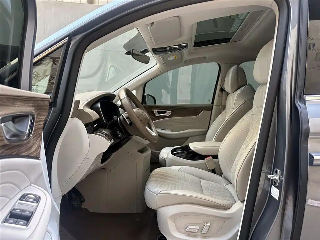Roewe Roewe iMAX8 2023 400TGI Luxury Edition 2024 - thumbnail 9