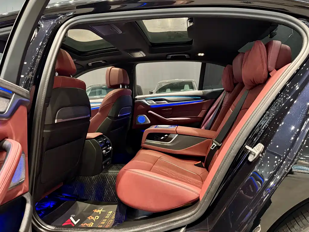 BMW BMW 5 Series 2023 530Li Luxury M Sport Package 2023 - thumbnail 5