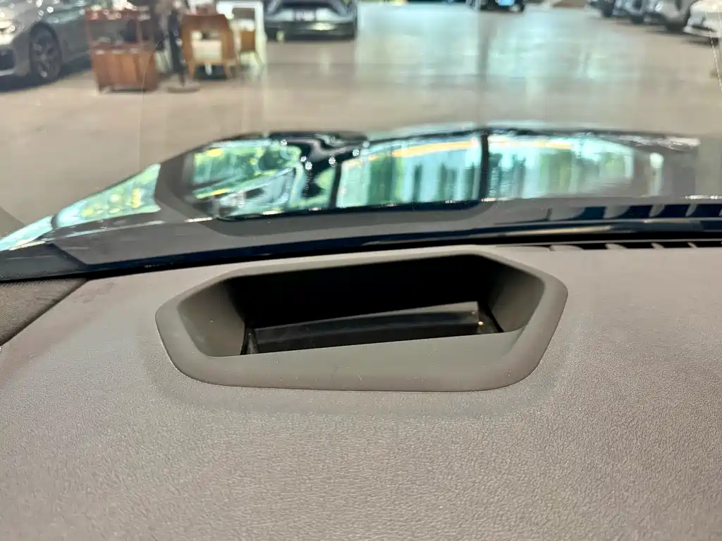 BMW BMW 5 Series 2023 530Li Luxury M Sport Package 2023 - thumbnail 12