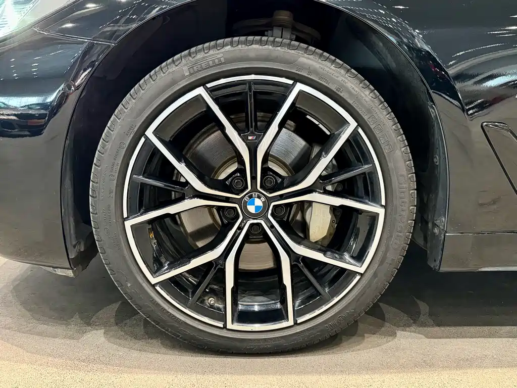 BMW BMW 5 Series 2023 530Li Luxury M Sport Package 2023 - thumbnail 16