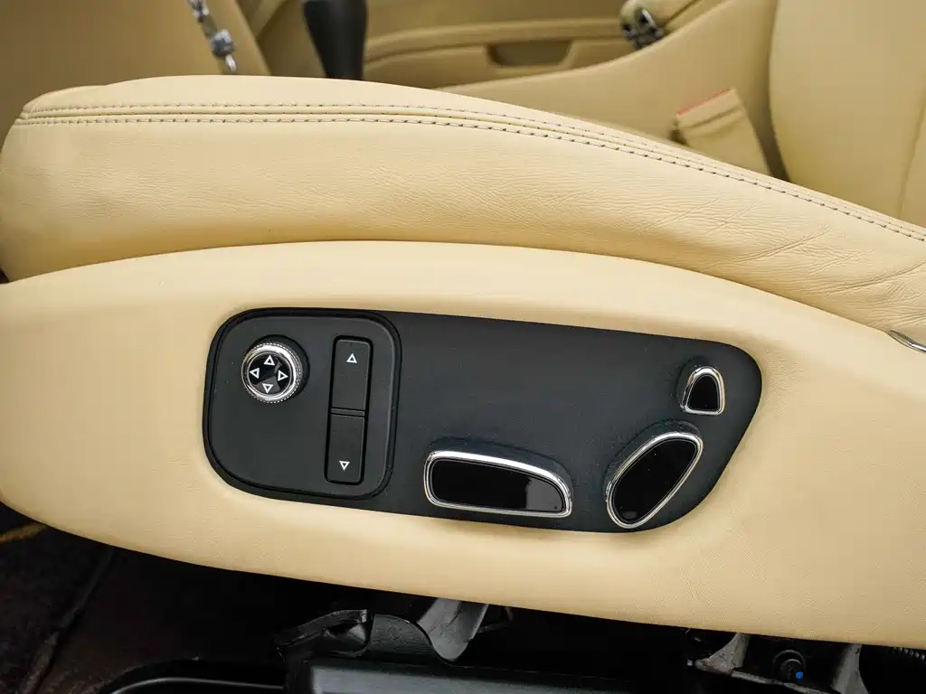Bentley Mulsanne 2013 6.8T Luxury Edition 2015 - thumbnail 11