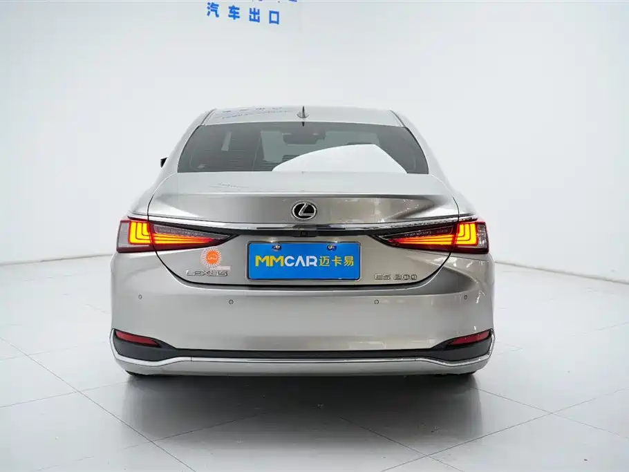 Lexus Lexus ES 2022 200 Excellent Edition 2023 - thumbnail 18