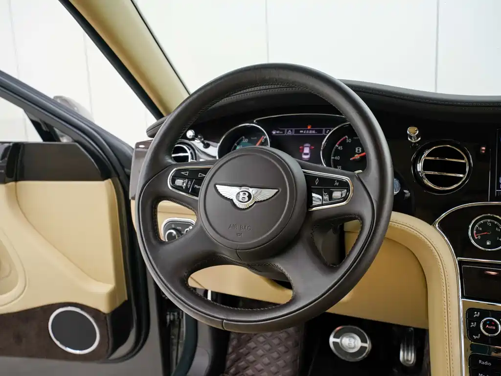 Bentley Mulsanne 2013 6.8T Luxury Edition 2015 - thumbnail 20