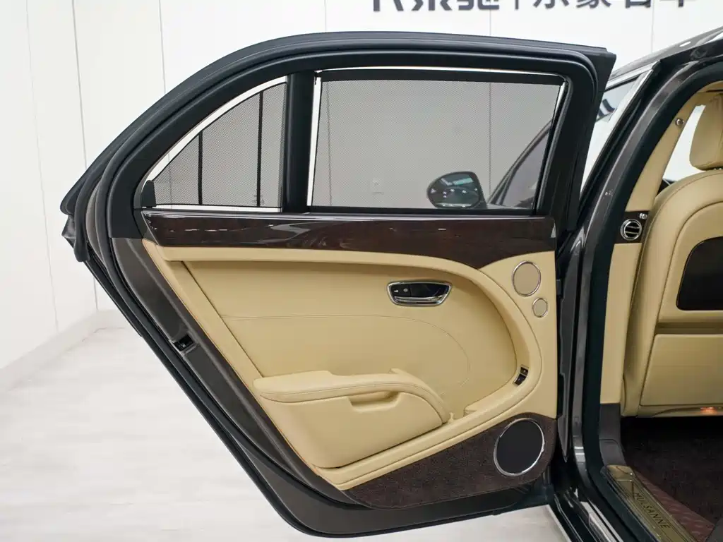 Bentley Mulsanne 2013 6.8T Luxury Edition 2015 - thumbnail 27